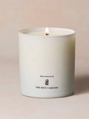 BNWT The Ritz-Carlton Mirage Candle Mirage Candle 9 ounce